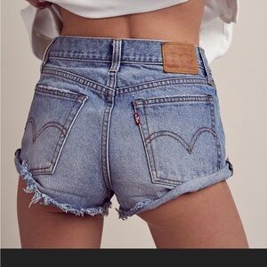 Levi’s denim shorts 501 size 24